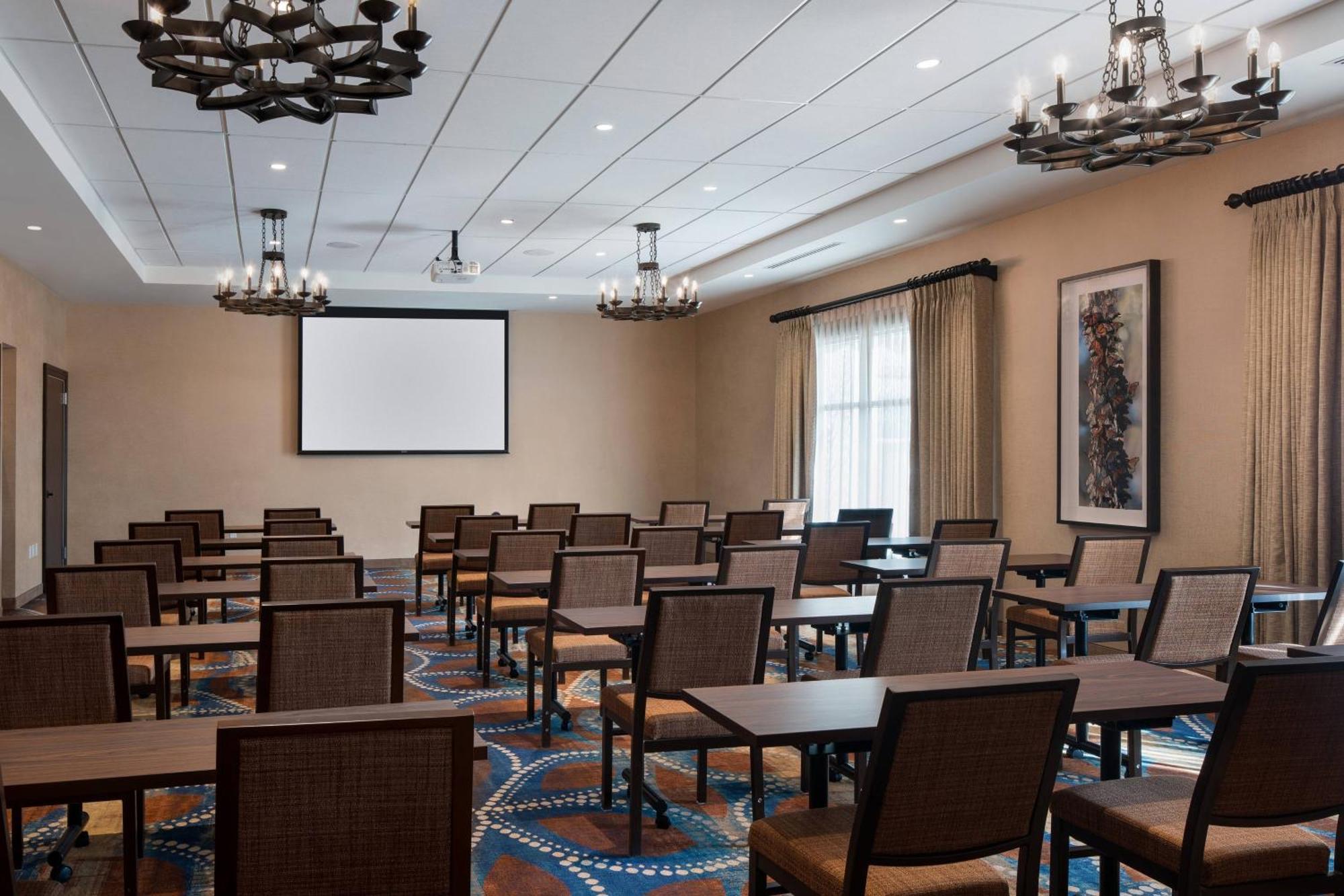 Residence Inn By Marriott Santa Barbara Goleta Екстер'єр фото