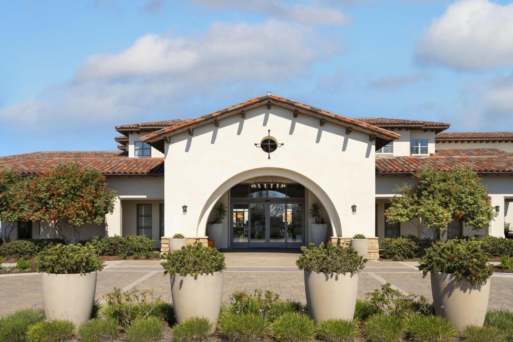 Residence Inn By Marriott Santa Barbara Goleta Екстер'єр фото