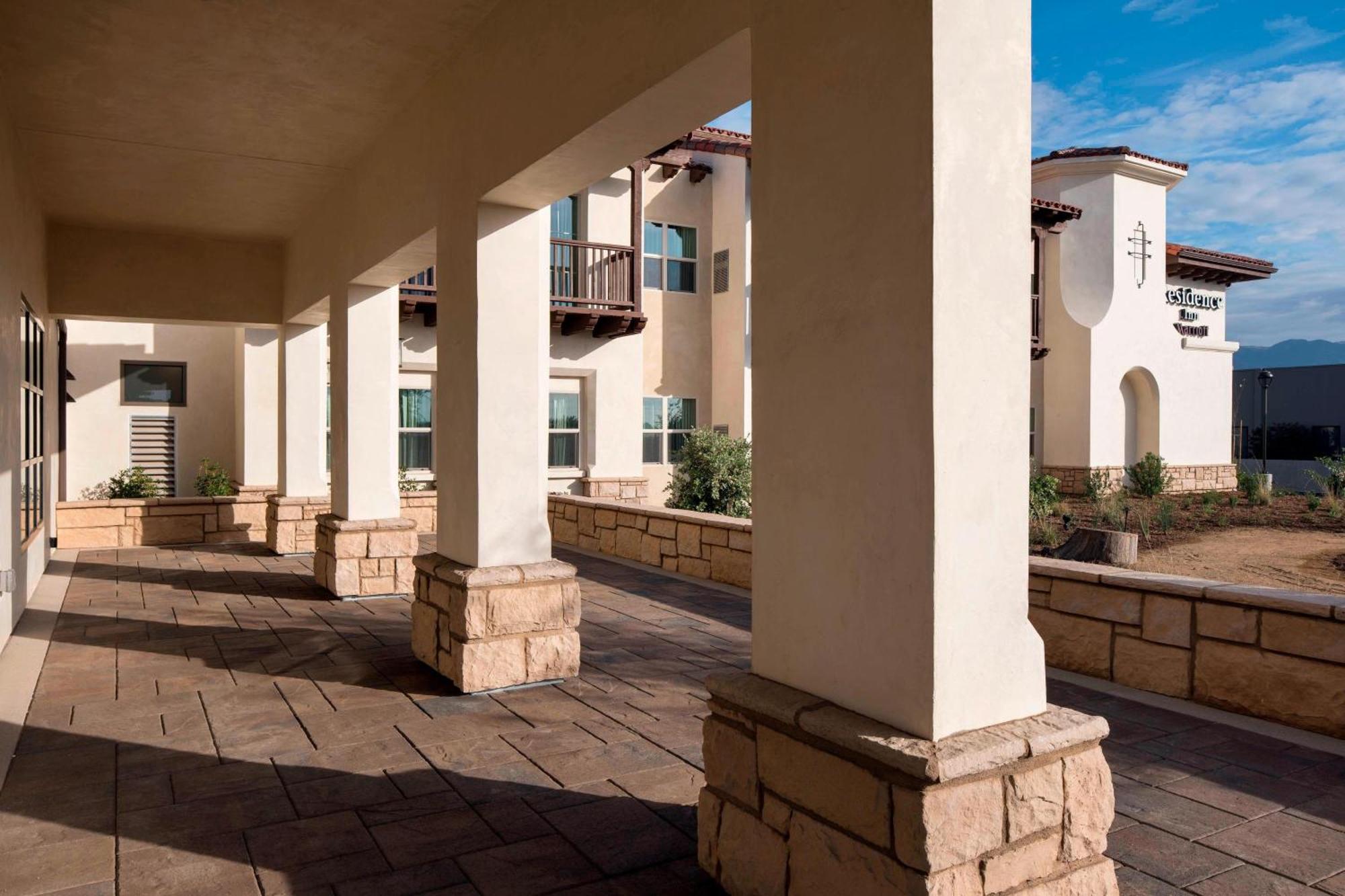 Residence Inn By Marriott Santa Barbara Goleta Екстер'єр фото